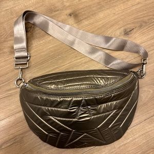 Star belt bag bronze